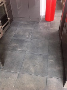 Textured Porcelain Tile with Charcoal Grey Grout in Kendal